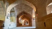 رباط طرق، هنوز با موزه زیارت فاصله دارد