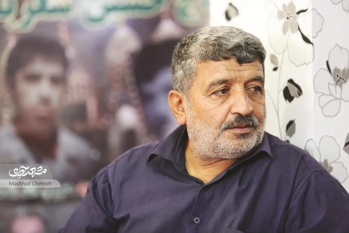 سه شهید خانواده شعرباف زینت‌بخش ورودی مشهد شده است