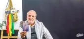 خادمی که یادگاری&zwnj;ها و اسناد شهدا را جمع&zwnj;آوری می&zwnj;کند 