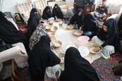اهالی طلاب هرسال منتظر نذری ۲۰ منی طوبی‌خانم‌اند