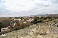 محله وکیل‌آباد، یادگاری حاج حسین‌آقا ملک برای کشاورزانش