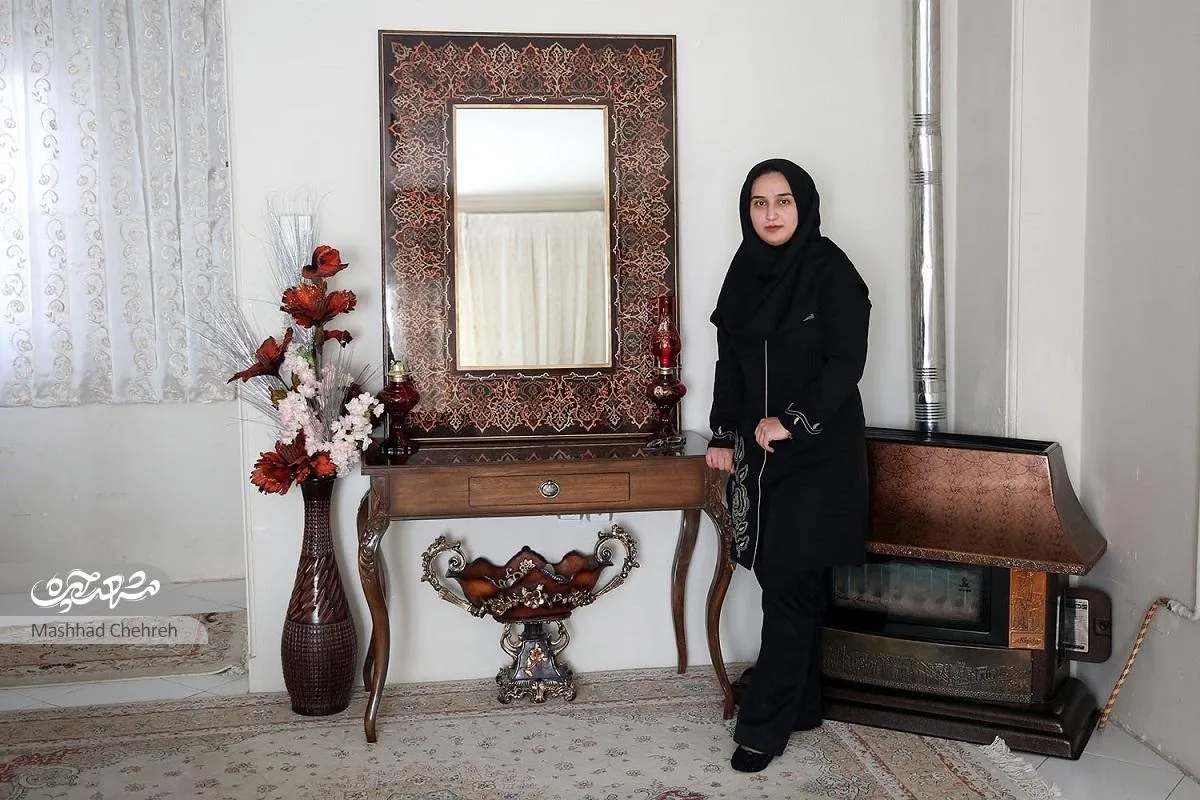 معرق‌کار آکادمیک با سختی‌های هنر می‌سازد
